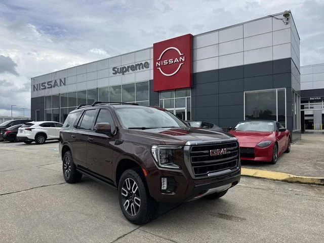 2023 GMC Yukon AT4 4WD photo