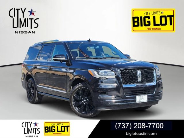 2023 Lincoln Navigator Reserve 4WD photo