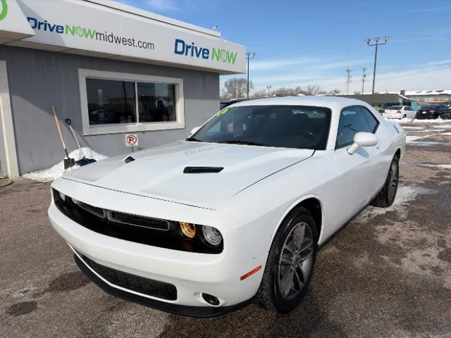 2019 Dodge Challenger SXT AWD photo