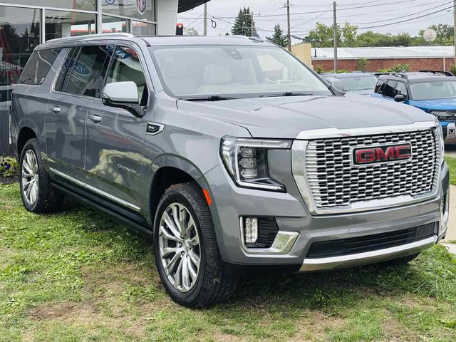 2021 GMC Yukon XL Denali 4WD photo
