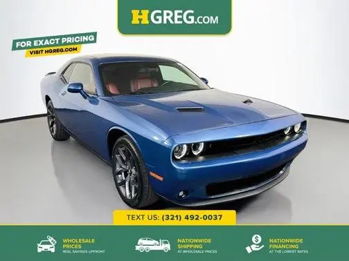 2023 Dodge Challenger SXT RWD photo