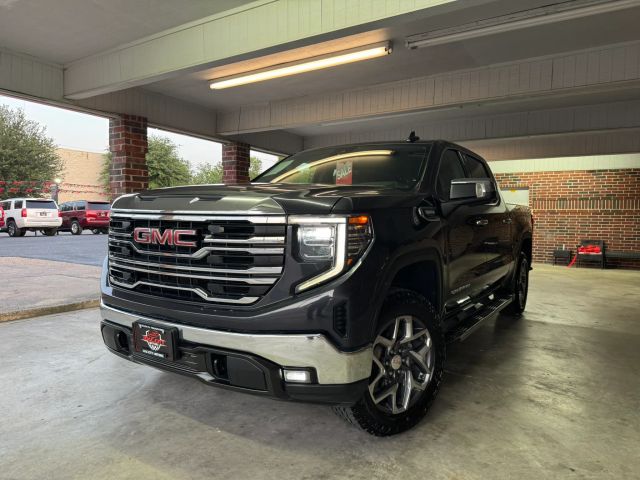 2023 GMC Sierra 1500 SLT 4WD photo