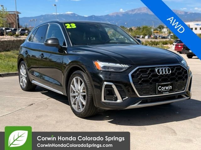 2023 Audi Q5 S line Prestige AWD photo