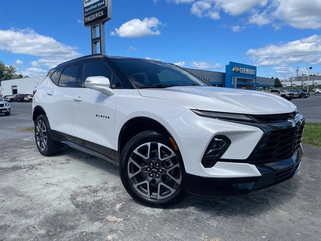 2023 Chevrolet Blazer RS FWD photo