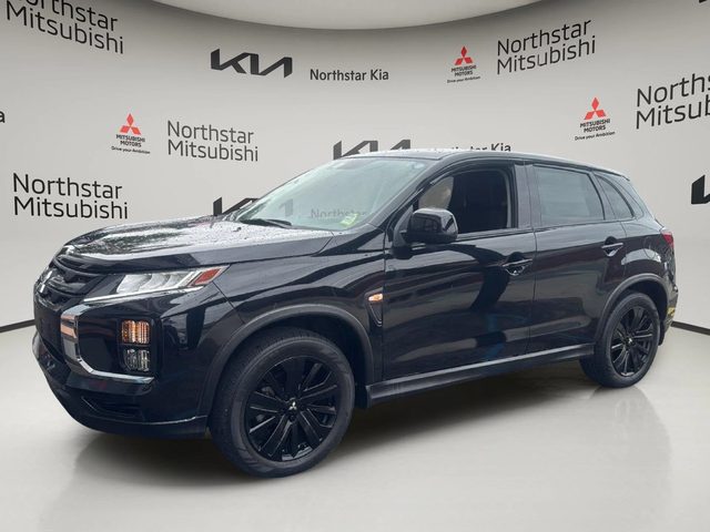 2023 Mitsubishi Outlander Sport LE 4WD photo