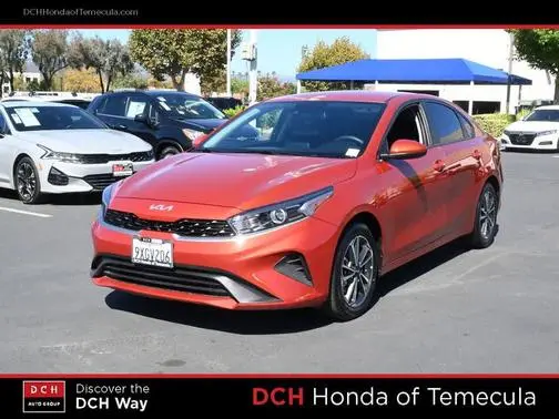 2023 Kia Forte LXS FWD photo