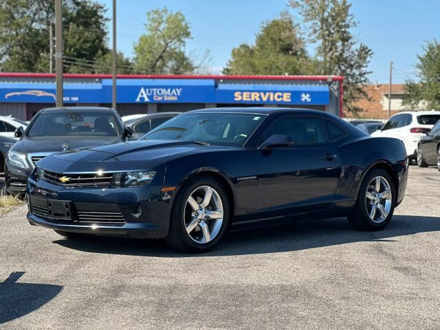 2015 Chevrolet Camaro LT RWD photo