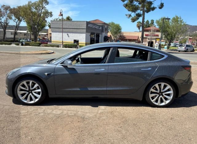 2019 Tesla Model 3 Long Range AWD photo