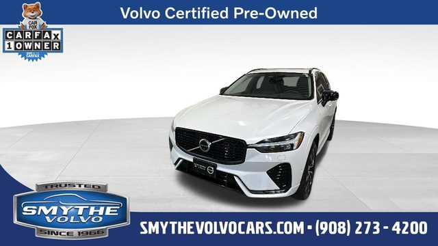 2023 Volvo XC60 Plus Dark Theme AWD photo