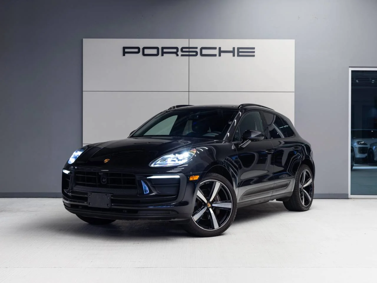 2023 Porsche Macan T AWD photo