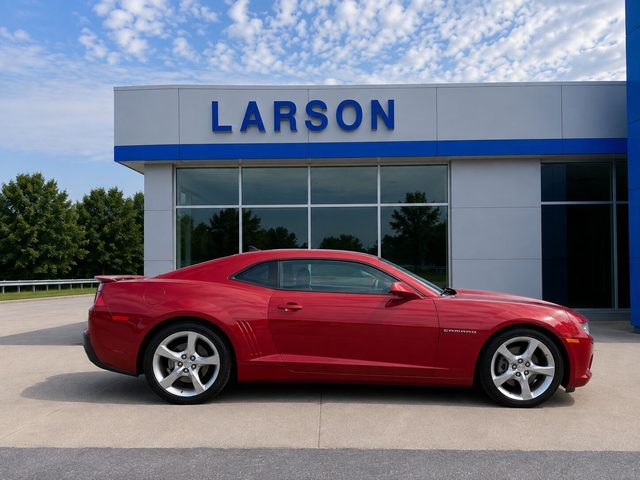 2015 Chevrolet Camaro LT RWD photo