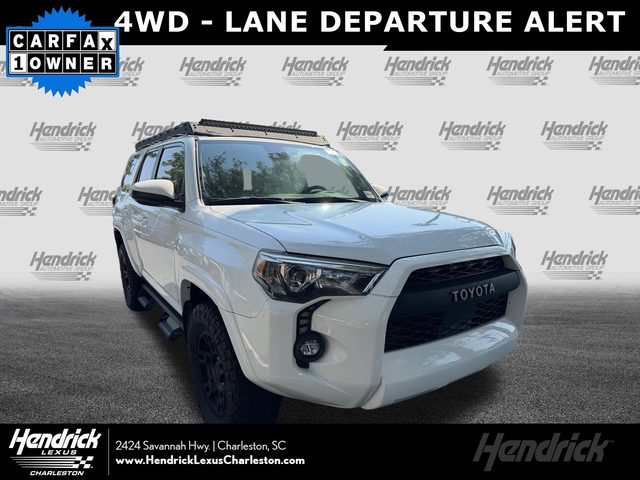 2023 Toyota 4Runner SR5 4WD photo