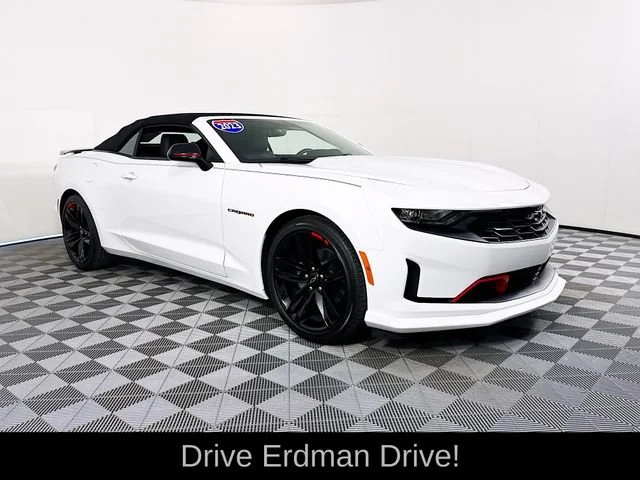 2023 Chevrolet Camaro 3LT RWD photo
