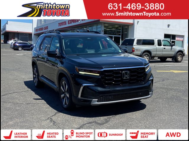 2023 Honda Pilot Touring AWD photo