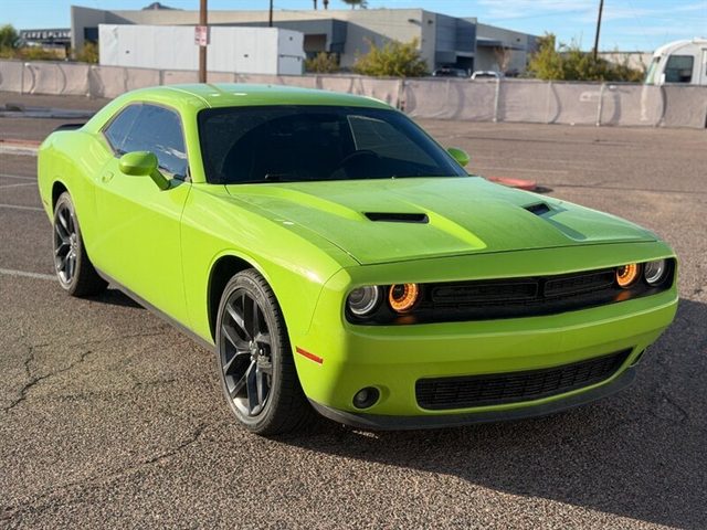2023 Dodge Challenger SXT RWD photo
