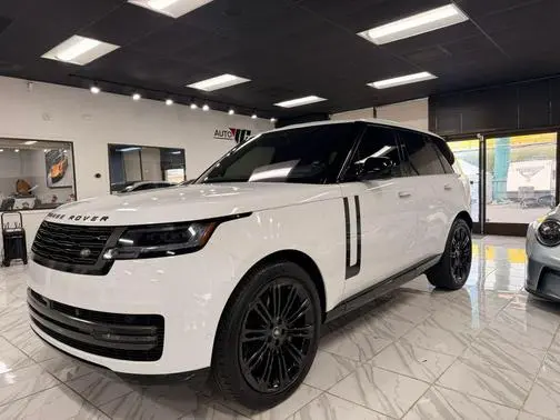2023 Land Rover Range Rover SE AWD photo