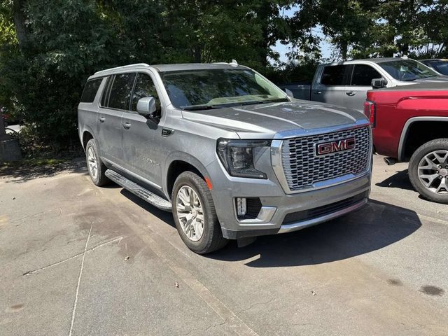2023 GMC Yukon XL Denali 4WD photo