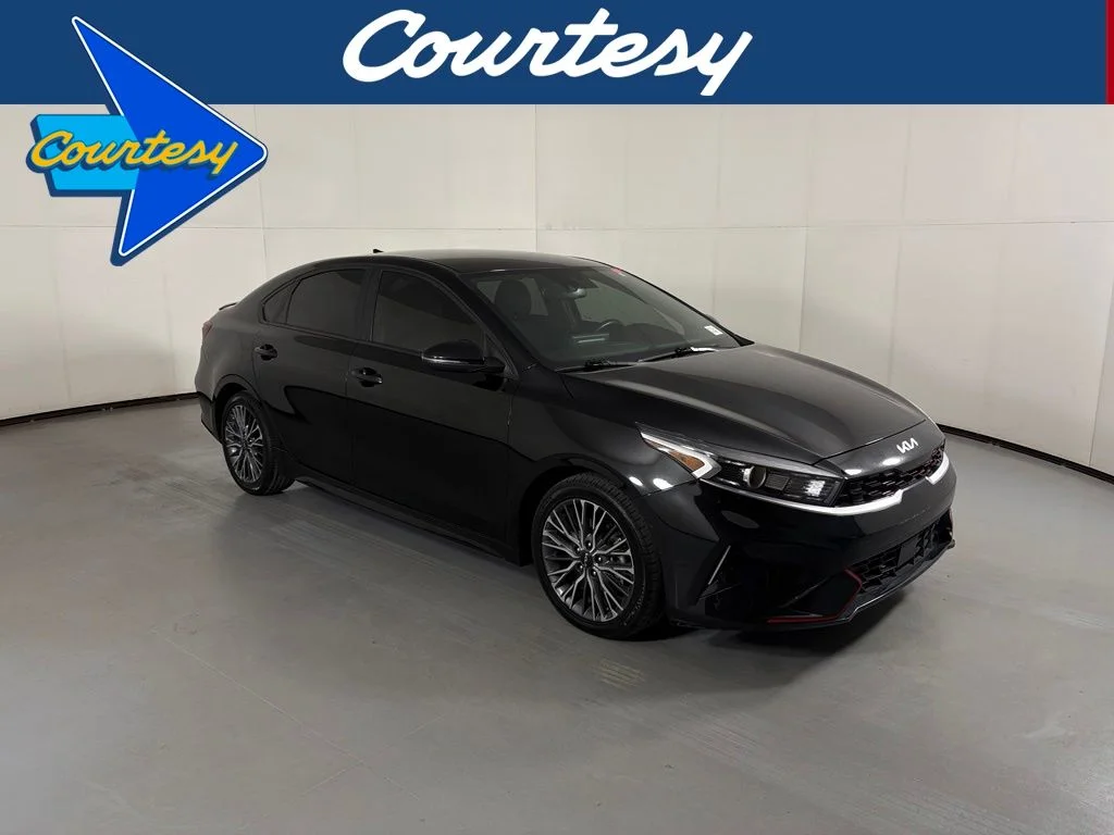 2023 Kia Forte GT-Line FWD photo