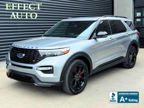 2023 Ford Explorer ST 4WD photo