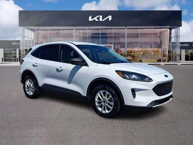2022 Ford Escape SE AWD photo