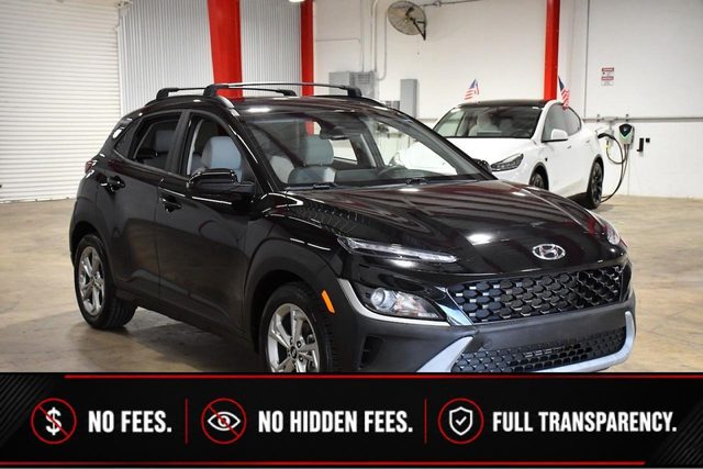 2023 Hyundai Kona SEL FWD photo