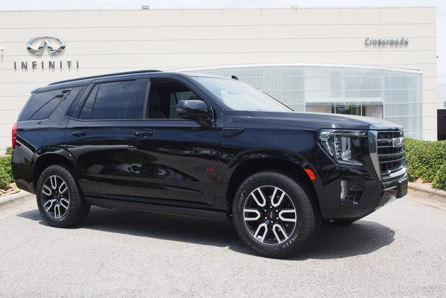 2023 GMC Yukon AT4 4WD photo