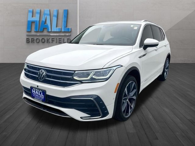 2023 Volkswagen Tiguan SEL R-Line AWD photo