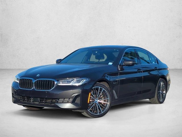 2023 BMW 5 Series 530e RWD photo