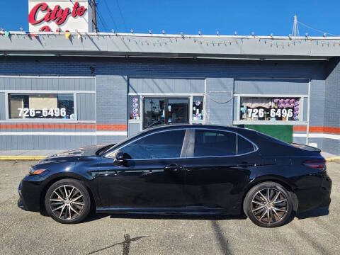2021 Toyota Camry SE FWD photo