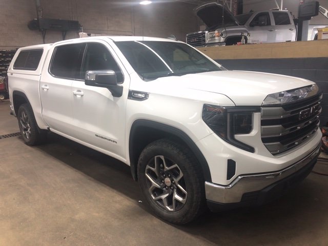 2023 GMC Sierra 1500 SLE 4WD photo