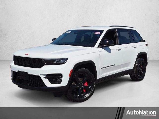 2023 Jeep Grand Cherokee Altitude 4WD photo