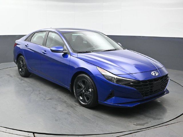 2023 Hyundai Elantra SEL FWD photo