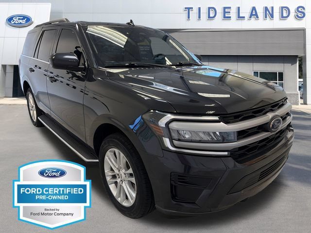 2023 Ford Expedition XLT 4WD photo