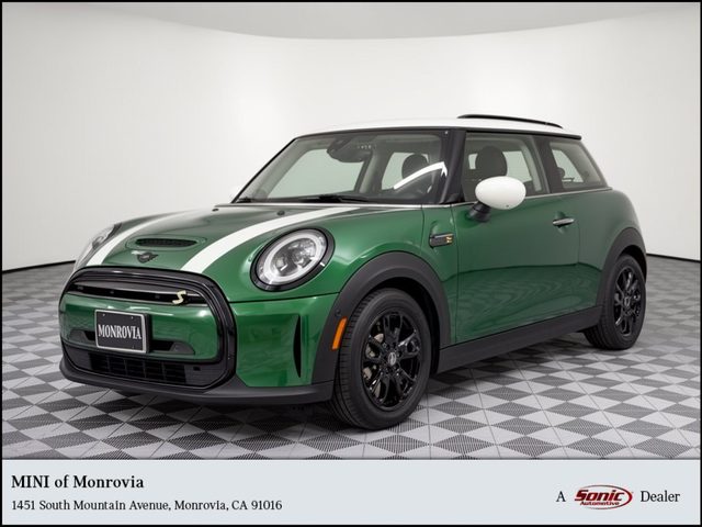2023 MINI Hardtop 2 Door Cooper SE FWD photo