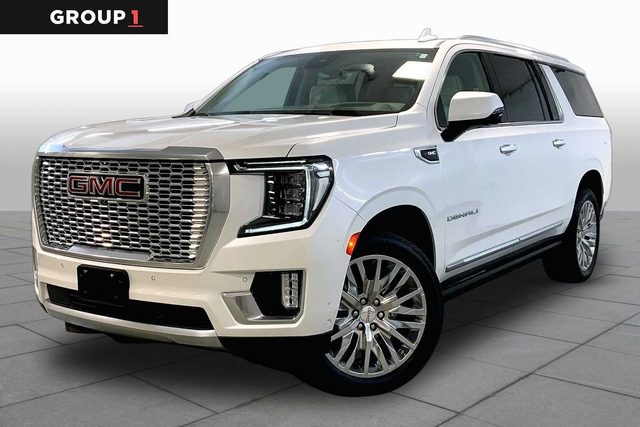 2023 GMC Yukon XL Denali 4WD photo
