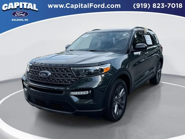 2023 Ford Explorer XLT 4WD photo