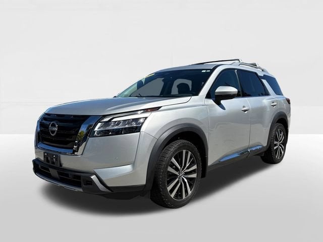 2023 Nissan Pathfinder Platinum 4WD photo