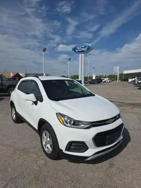 2022 Chevrolet Trax LT FWD photo