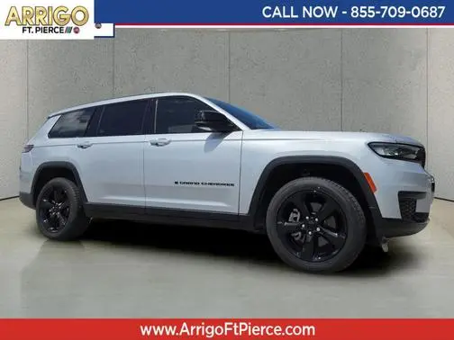 2023 Jeep Grand Cherokee L Altitude RWD photo