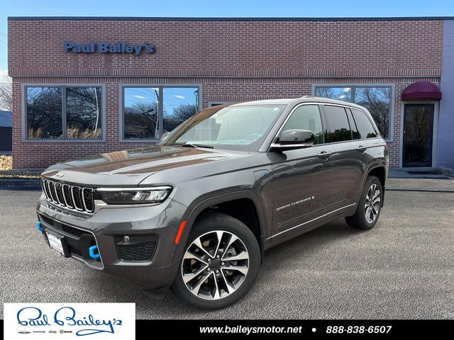 2022 Jeep Grand Cherokee Overland 4WD photo