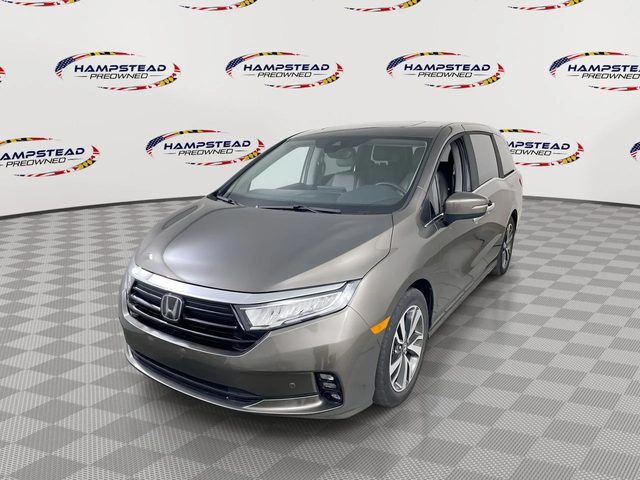 2023 Honda Odyssey Touring FWD photo