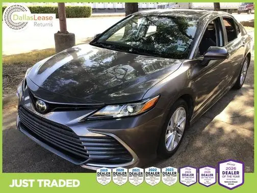 2023 Toyota Camry LE FWD photo