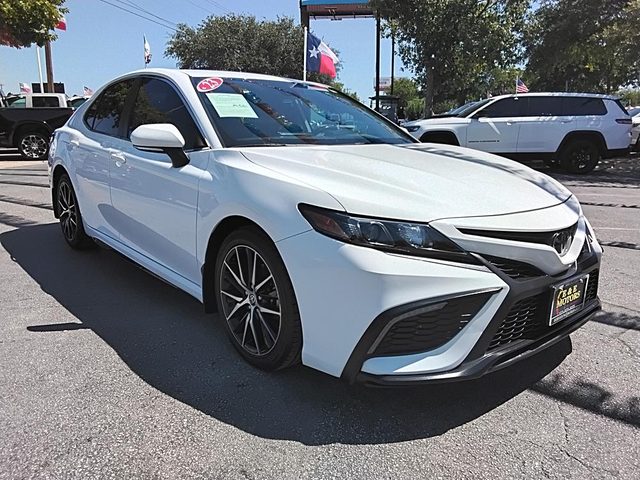 2023 Toyota Camry SE FWD photo