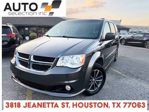 2017 Dodge Grand Caravan SXT FWD photo