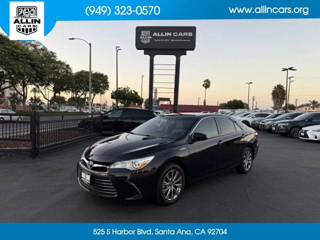 2015 Toyota Camry XLE FWD photo