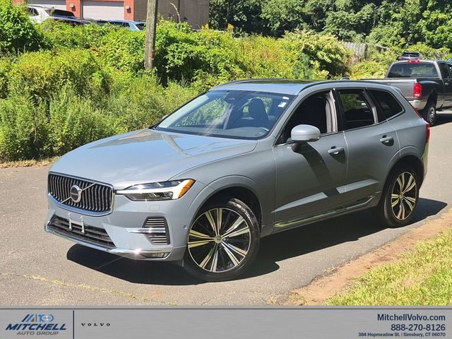 2023 Volvo XC60 Plus Bright Theme AWD photo
