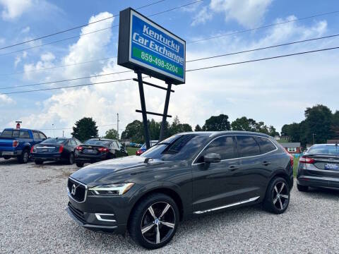 2020 Volvo XC60 Momentum AWD photo