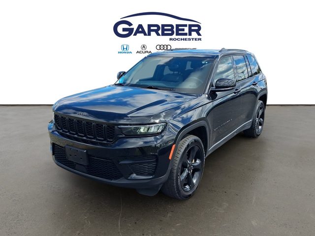 2023 Jeep Grand Cherokee Altitude 4WD photo