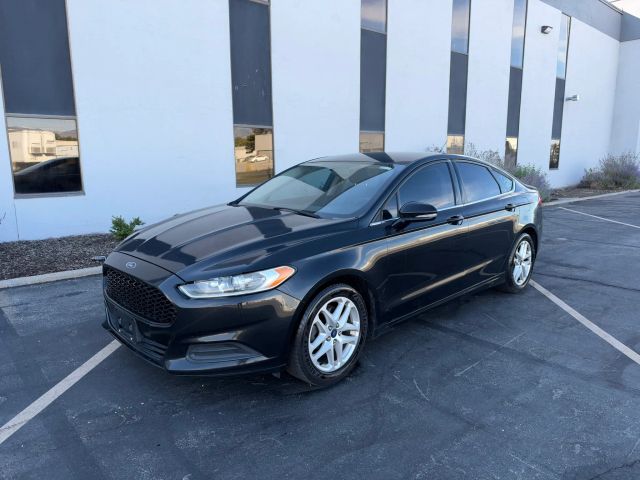2015 Ford Fusion SE FWD photo