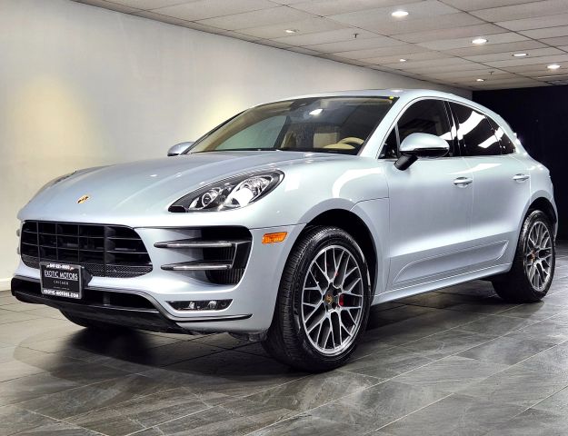 2015 Porsche Macan Turbo AWD photo